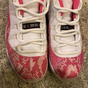 Women’s Nike Air Jordan Retro 11